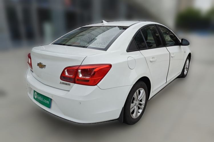 Used Chevrolet Cruze 2015 1.5L Classic SE AT Rear Right 45 Deg