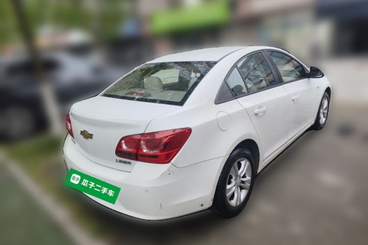 Used Chevrolet Cruze 2015 1.5L Classic SE AT Rear Right 45 Deg