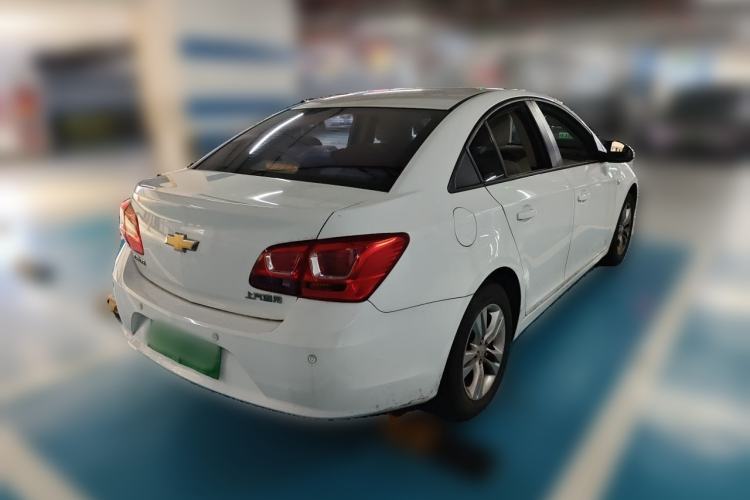 Used Chevrolet Cruze 2015 1.5L Classic SE MT Rear Right 45 Deg