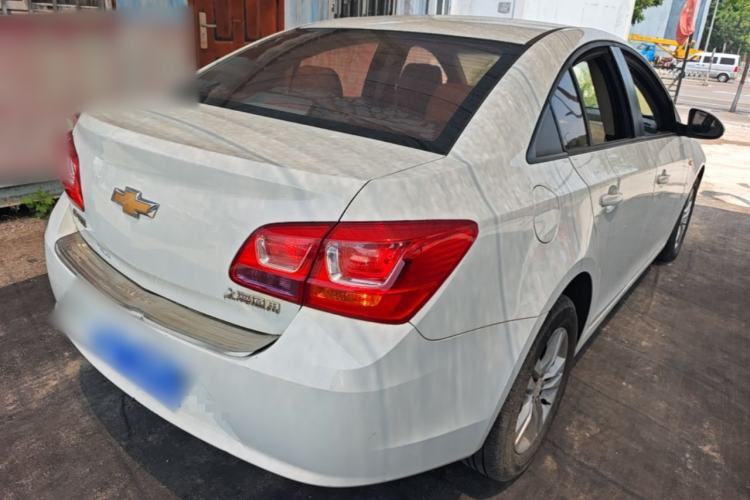 Used Chevrolet Cruze 2015 1.5L Classic SE MT Rear Right 45 Deg