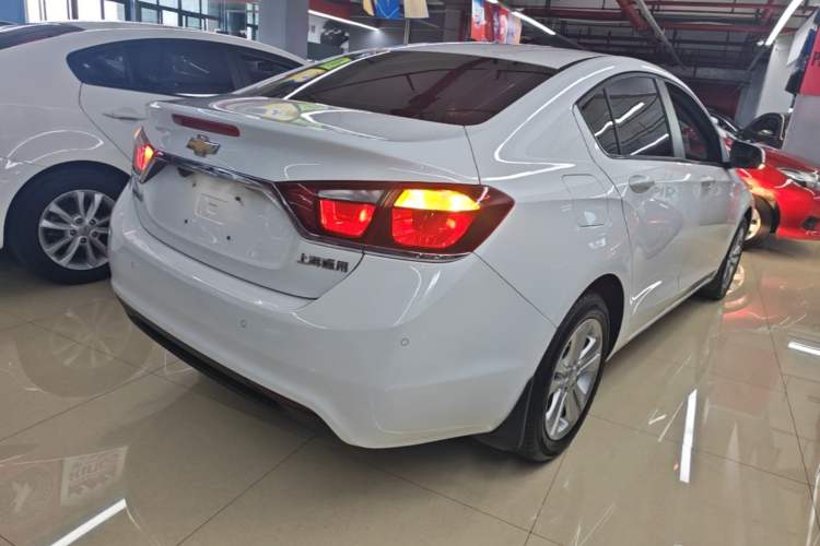 Used Chevrolet Cruze 2015 1.5L Automatic Luxury Edition Rear Right 45 Deg