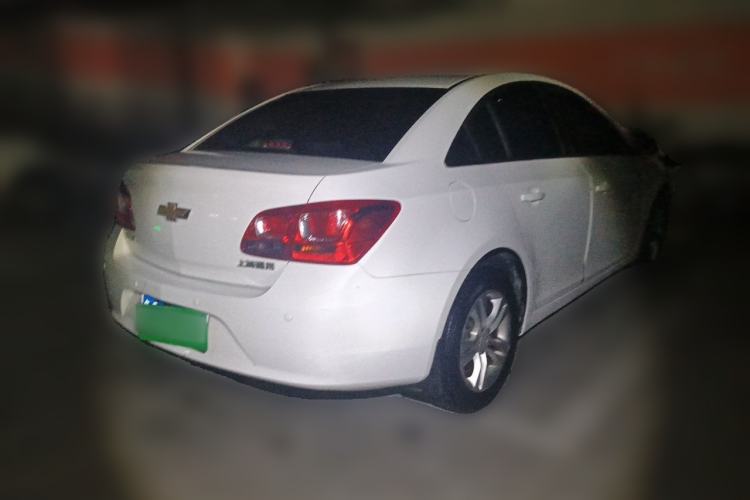 Used Chevrolet Cruze 2015 1.5L Classic SE MT Rear Right 45 Deg