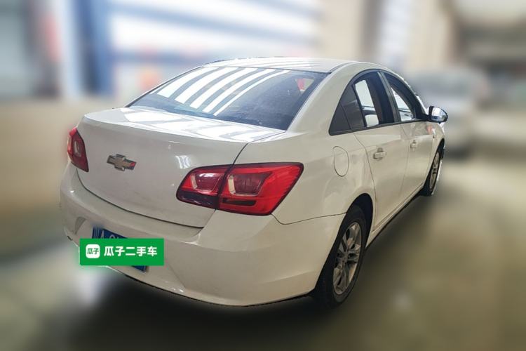 Used Chevrolet Cruze 2015 1.5L Classic SE MT Rear Right 45 Deg