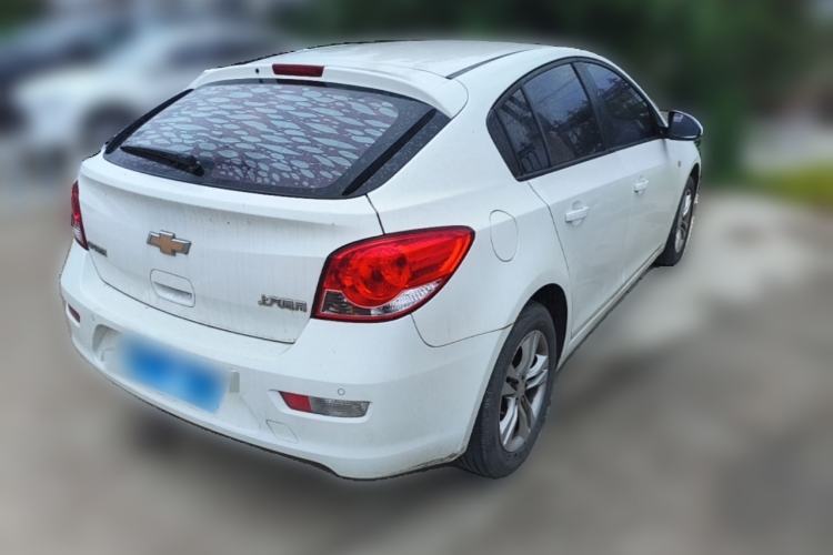 Used Chevrolet Cruze 2015 Hatchback 1.6L Automatic Comfort Edition Rear Right 45 Deg
