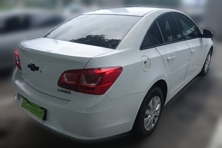Used Chevrolet Cruze 2015 1.5L Classic SL MT Rear Right 45 Deg