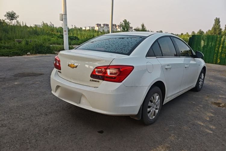 Used Chevrolet Cruze 2015 1.5L Classic SL MT Rear Right 45 Deg