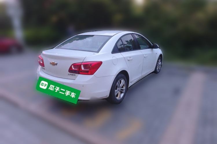 Used Chevrolet Cruze 2015 1.5L Classic SE AT Rear Right 45 Deg