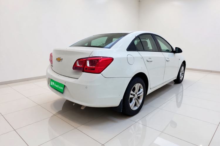 Used Chevrolet Cruze 2015 1.5L Classic SE AT Rear Right 45 Deg