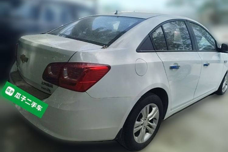 Used Chevrolet Cruze 2015 1.5L Classic SE MT Rear Right 45 Deg