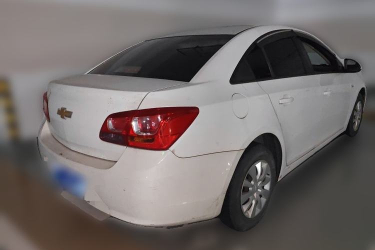 Used Chevrolet Cruze 2015 1.5L Classic SL MT Rear Right 45 Deg