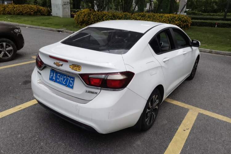 Used Chevrolet Cruze 2015 1.5L Automatic Luxury Edition Rear Right 45 Deg