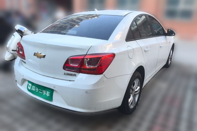 Used Chevrolet Cruze 2015 1.5L Classic SE AT Rear Right 45 Deg