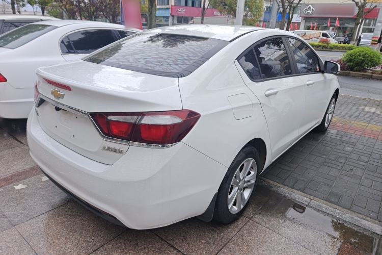 Used Chevrolet Cruze 2015 1.5L Automatic Fashion Navigation Edition Rear Right 45 Deg