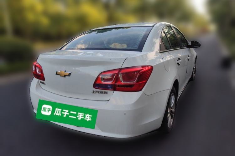 Used Chevrolet Cruze 2015 1.5L Classic SE AT Rear Right 45 Deg