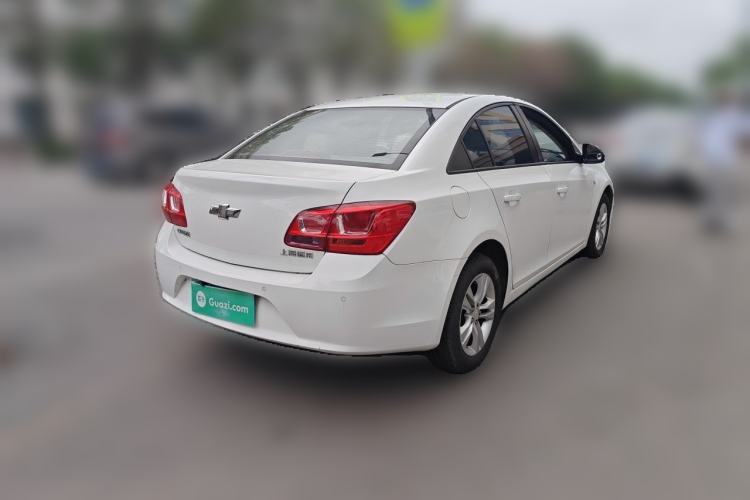 Used Chevrolet Cruze 2015 1.5L Classic SE AT Rear Right 45 Deg