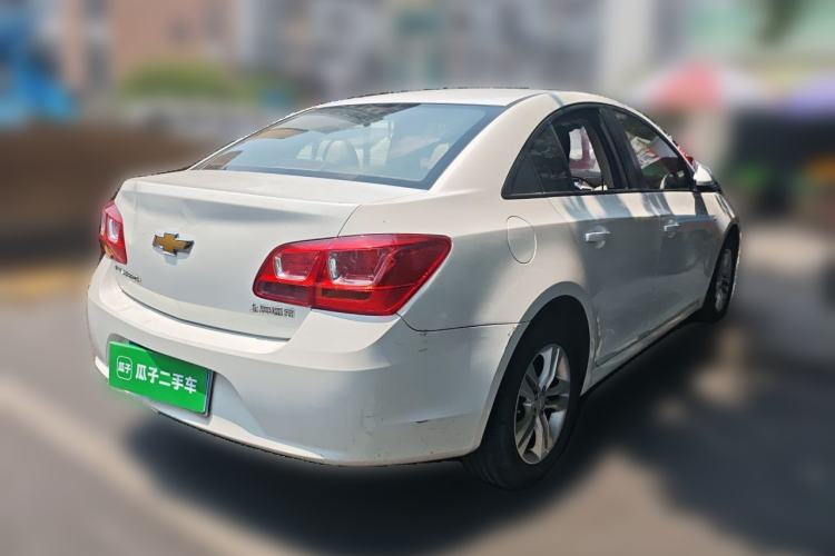 Used Chevrolet Cruze 2015 1.5L Classic SE MT Rear Right 45 Deg