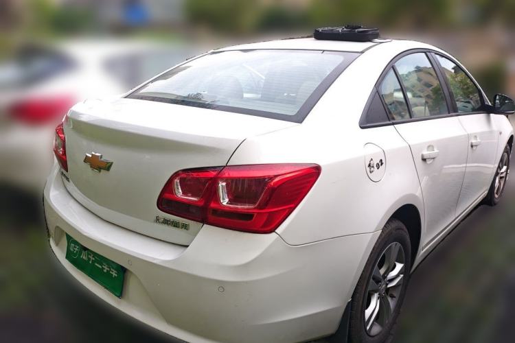 Used Chevrolet Cruze 2015 1.5L Classic SE AT Rear Right 45 Deg