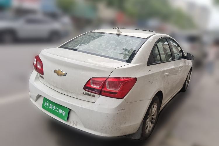 Used Chevrolet Cruze 2015 1.5L Classic SE MT Rear Right 45 Deg