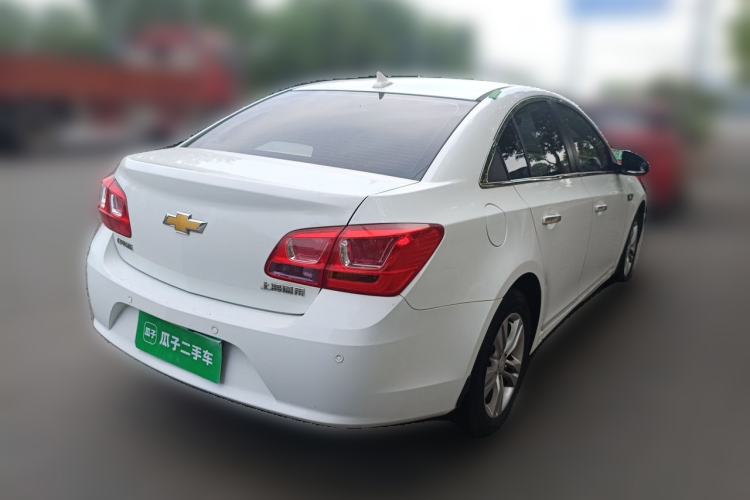 Used Chevrolet Cruze 2015 1.5L Classic SE MT Rear Right 45 Deg