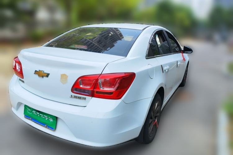 Used Chevrolet Cruze 2015 1.5L Classic SL MT Rear Right 45 Deg