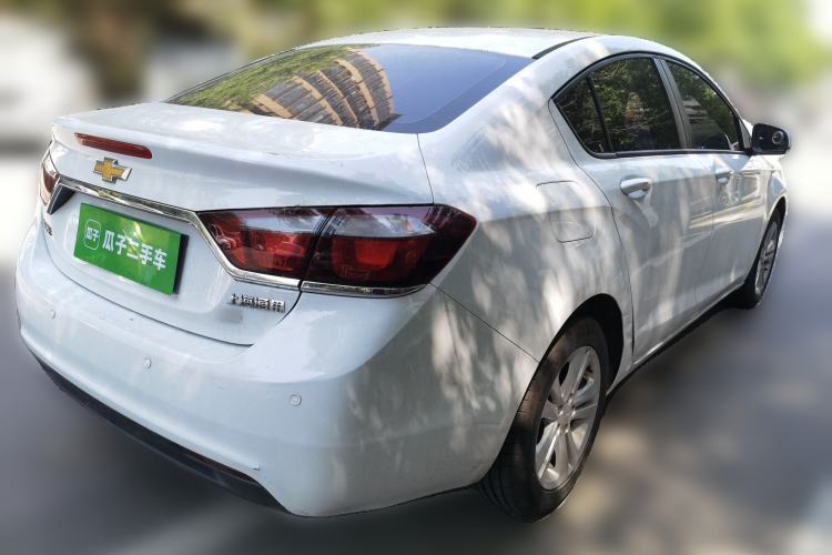 Used Chevrolet Cruze 2015 1.5L Automatic Fashion Navigation Edition Rear Right 45 Deg