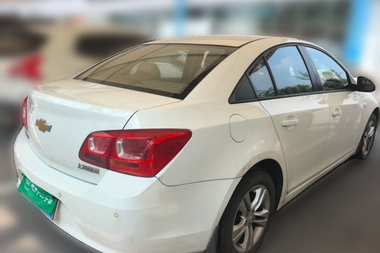 Used Chevrolet Cruze 2015 1.5L Classic SE AT Rear Right 45 Deg