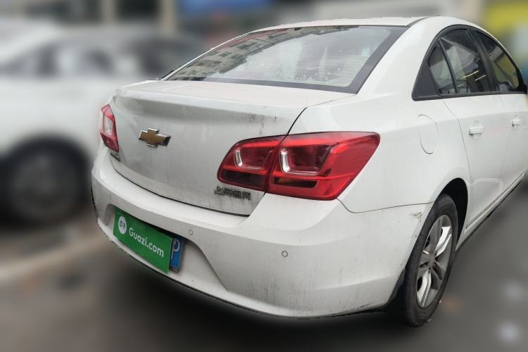 Used Chevrolet Cruze 2015 1.5L Classic SE AT Rear Right 45 Deg
