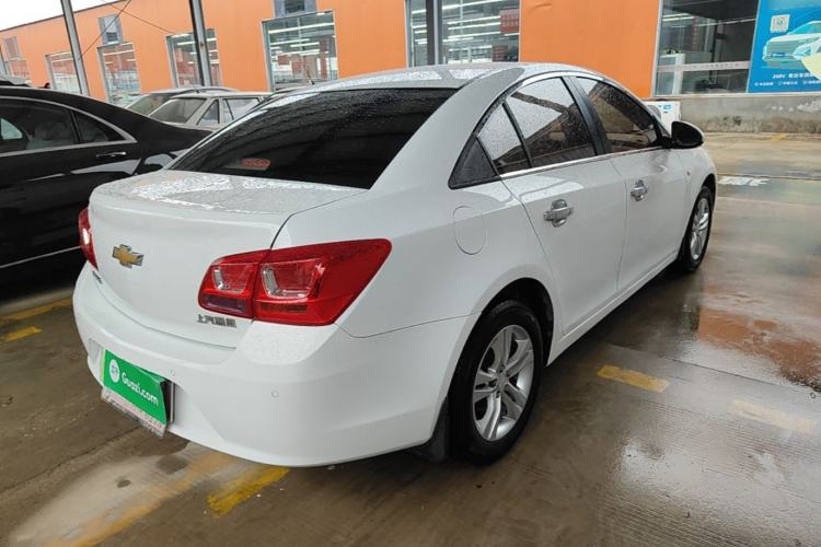 Used Chevrolet Cruze 2015 1.5L Classic SE AT Rear Right 45 Deg