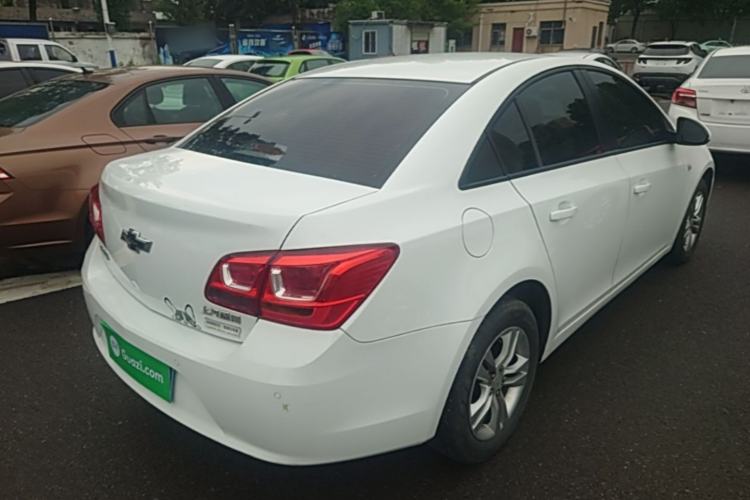 Used Chevrolet Cruze 2015 1.5L Classic SE AT Rear Right 45 Deg