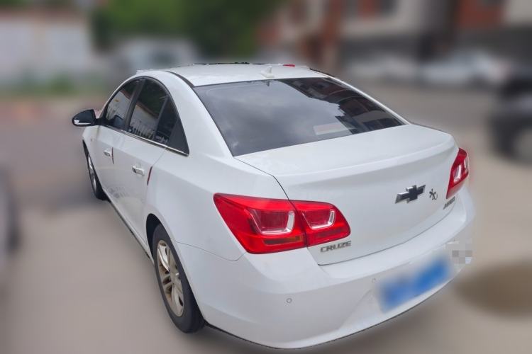 Used Chevrolet Cruze 2015 1.5L Classic SE AT Rear Right 45 Deg