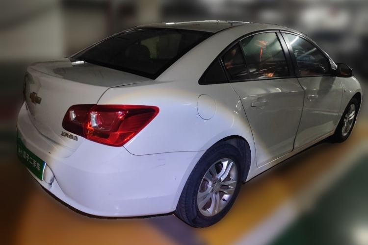 Used Chevrolet Cruze 2015 1.5L Classic SE MT Rear Right 45 Deg