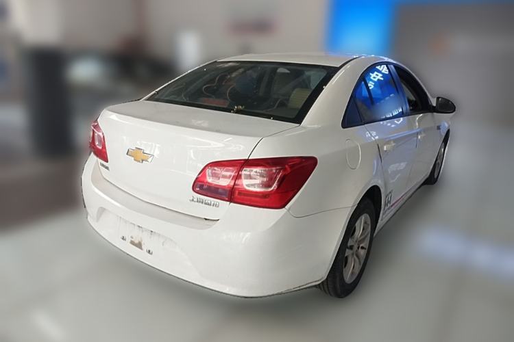 Used Chevrolet Cruze 2015 1.5L Classic SE MT Rear Right 45 Deg