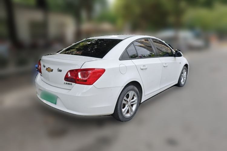 Used Chevrolet Cruze 2015 1.5L Classic SE MT Rear Right 45 Deg