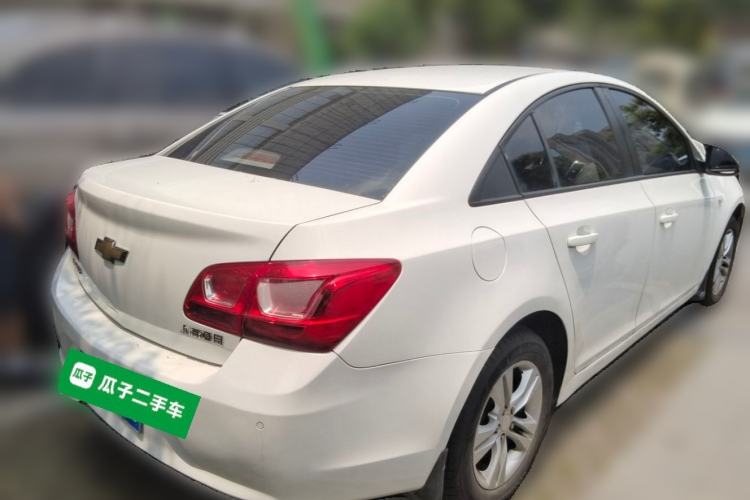 Used Chevrolet Cruze 2015 1.5L Classic SE AT Rear Right 45 Deg