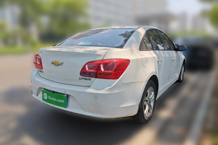Used Chevrolet Cruze 2015 1.5L Classic SE MT Rear Right 45 Deg