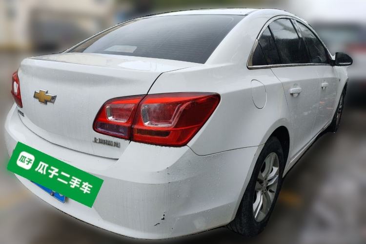 Used Chevrolet Cruze 2015 1.5L Classic SE MT Rear Right 45 Deg