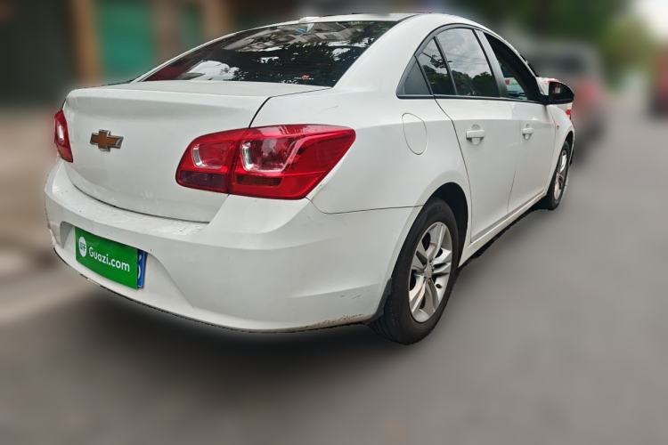 Used Chevrolet Cruze 2015 1.5L Classic SE MT Rear Right 45 Deg
