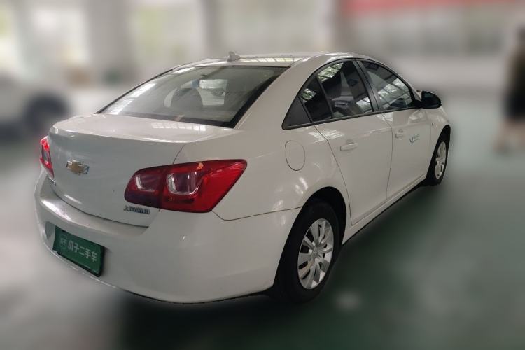 Used Chevrolet Cruze 2015 1.5L Classic SL MT Rear Right 45 Deg