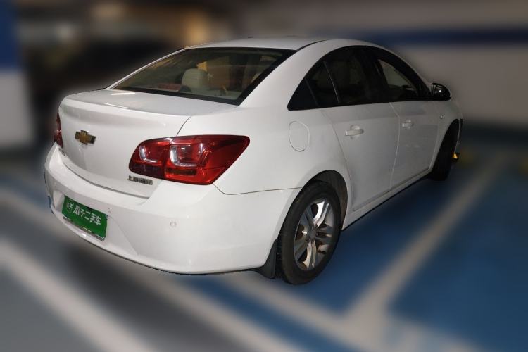 Used Chevrolet Cruze 2015 1.5L Classic SE MT Rear Right 45 Deg