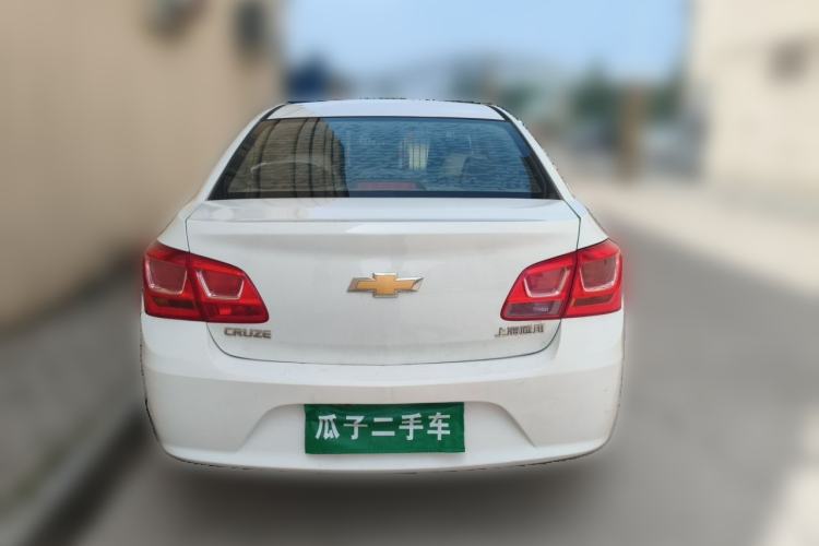 Used Chevrolet Cruze 2015 1.5L Classic SE MT Rear
