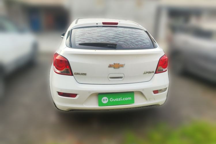 Used Chevrolet Cruze 2015 Hatchback 1.6L Automatic Comfort Edition Rear