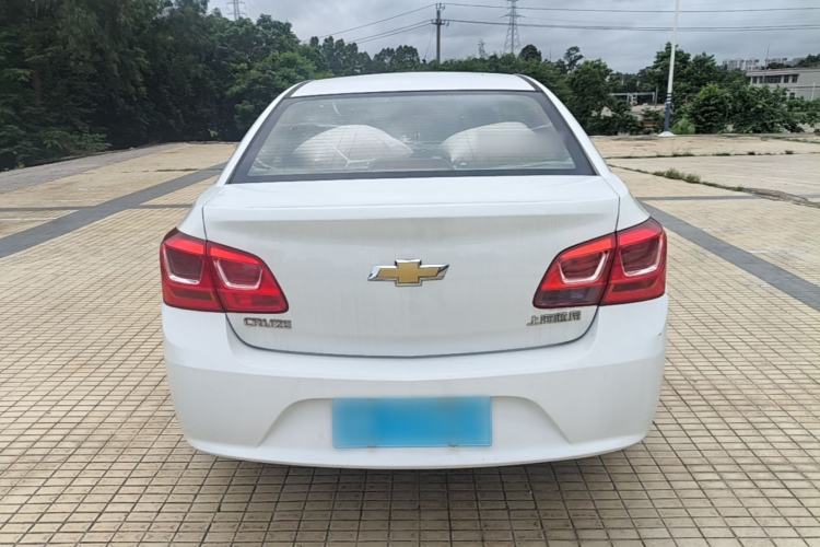 Used Chevrolet Cruze 2015 1.5L Classic SL MT Rear