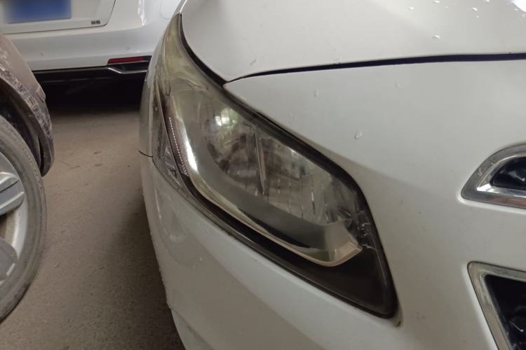 Used Chevrolet Cruze 2015 1.5L Classic SE MT Right Front Headlight