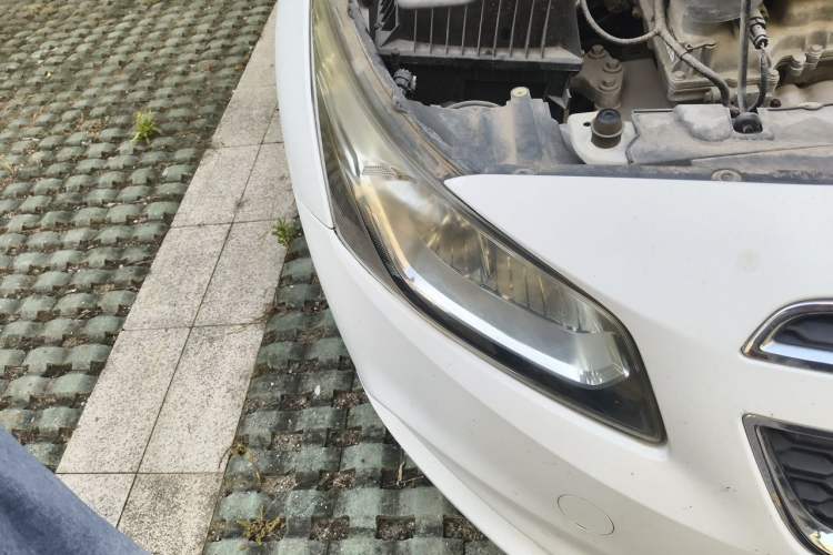 Used Chevrolet Cruze 2015 1.5L Classic SE MT Right Front Headlight
