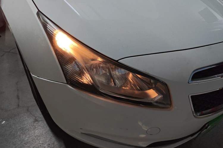 Used Chevrolet Cruze 2015 1.5L Classic SE AT Right Front Headlight