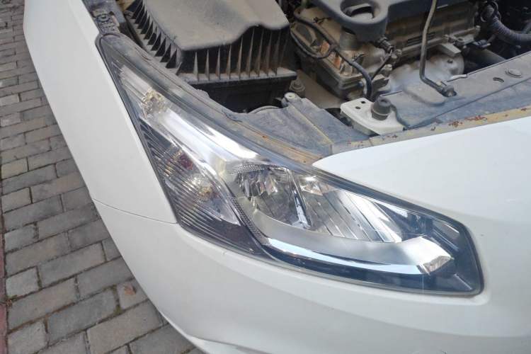 Used Chevrolet Cruze 2015 1.5L Classic SL MT Right Front Headlight