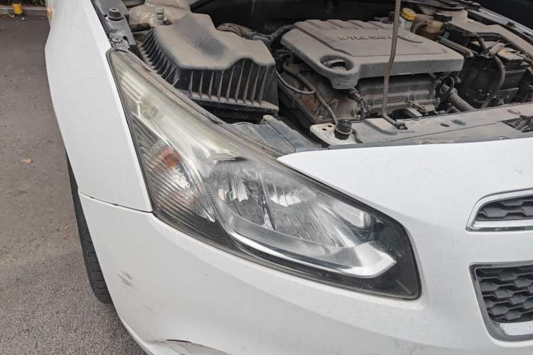Used Chevrolet Cruze 2015 1.5L Classic SL MT Right Front Headlight