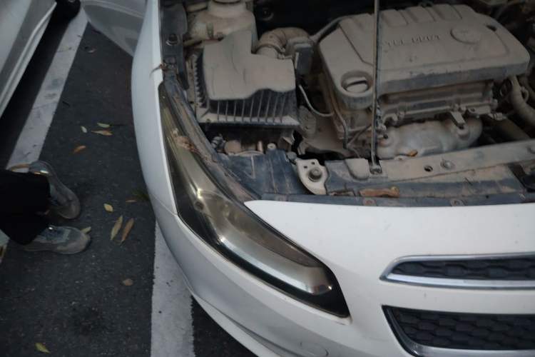Used Chevrolet Cruze 2015 1.5L Classic SE MT Right Front Headlight