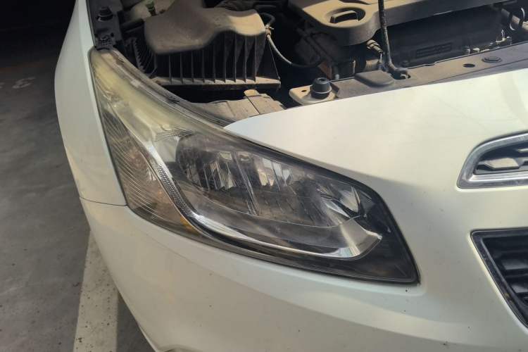 Used Chevrolet Cruze 2015 1.5L Classic SE MT Right Front Headlight