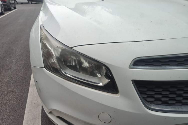 Used Chevrolet Cruze 2015 1.5L Classic SL MT Right Front Headlight